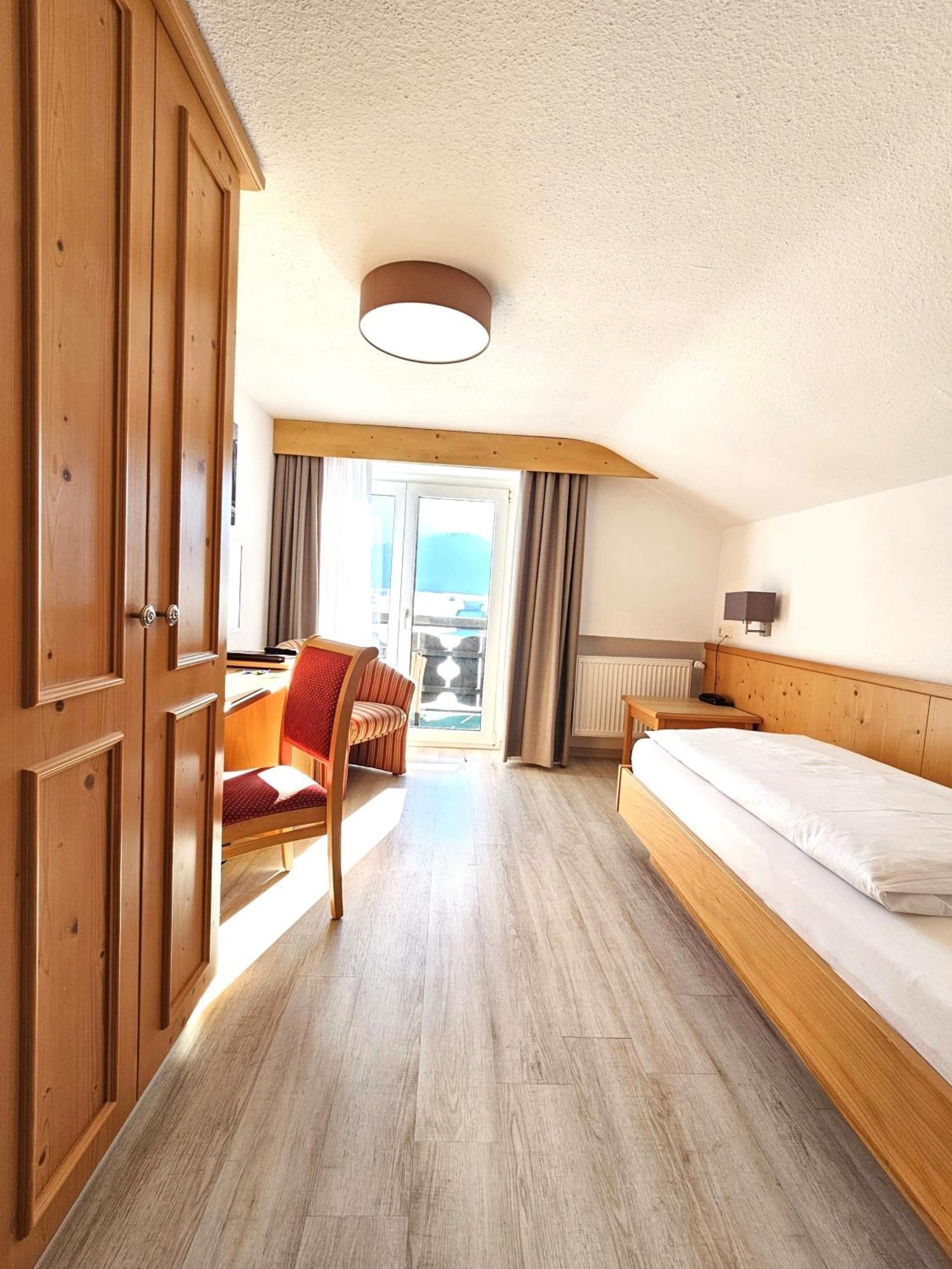 Hotel Cafe Fuggerhof Oberstdorf Exterior photo